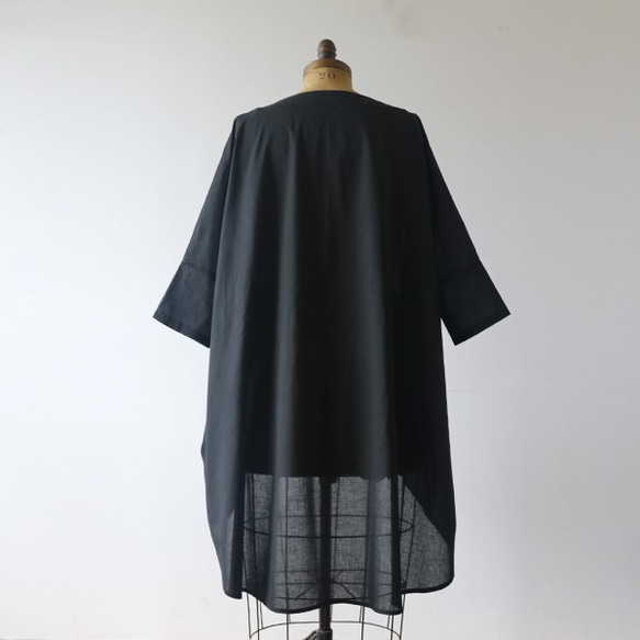 「魅せるプルオーバー 燕尾裾 変形ワイド シャツ」コットン100％ブラウス黒G94B（sh138) 10枚目の画像