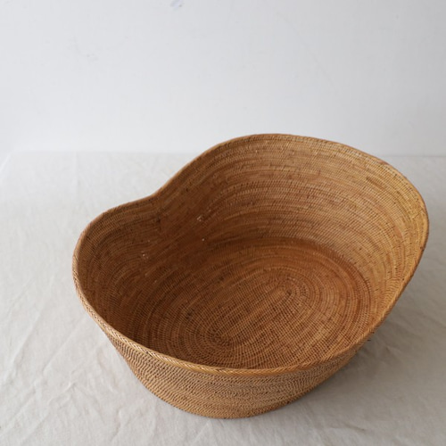 ドッグベッド S 伝統工芸 アタ細工 バスケット 籠 犬 猫 ベッド インテリア ドッグベッド 伝統工芸 アタ細工 バスケット 籠 犬 猫 ベッド