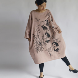 ●上質リネン麻コットン手描きART和画衣「子パンダと笹」贅沢一枚布 ゆったり ワンピース H96B（dr006pk) 5枚目の画像