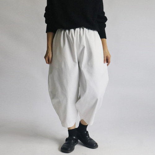 抜け目ないバルーン パンツ』80cm丈コットン100％ チノ ボール