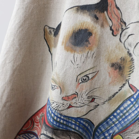 手描き【和画衣】「美猫画」リネン１００％ 贅沢一枚布ワンピース Vネック 和装 三毛 A77A（dr004pk) 3枚目の画像