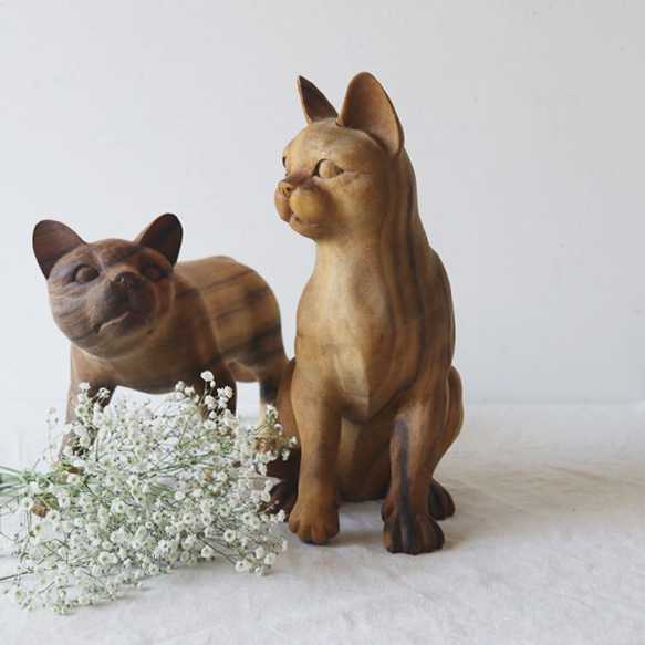 ⁂飼い主募集　天然無垢ウッド 手彫り木彫りART 　座る猫 　 ネコ置物 インテリア オブジェQ41A 1枚目の画像
