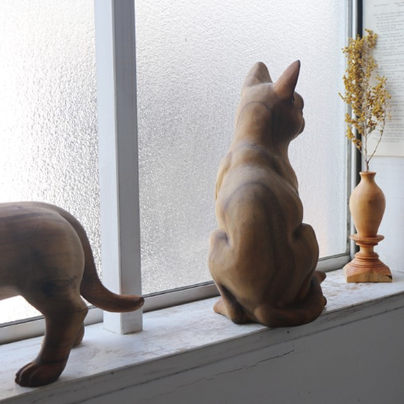 ⁂飼い主募集　天然無垢ウッド 手彫り木彫りART 　座る猫 　 ネコ置物 インテリア オブジェQ41A 8枚目の画像