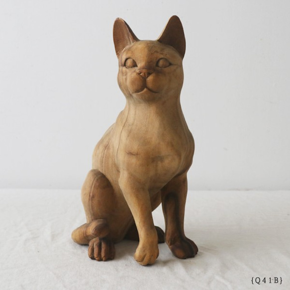 天然無垢ウッド 手彫り木彫りART “ 座る猫 ” ネコ置物 インテリア オブジェ Q41B 2枚目の画像