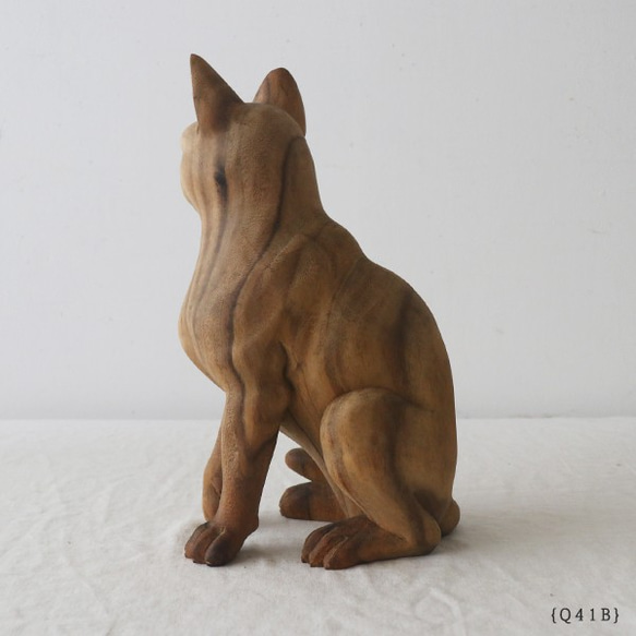 天然無垢ウッド 手彫り木彫りART “ 座る猫 ” ネコ置物 インテリア オブジェ Q41B 3枚目の画像