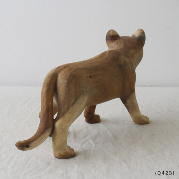 ⁂〇。最終ＳＡＬＥ。天然無垢ウッド手彫り木彫りART “ 狙う猫 ” ネコ置物 インテリア オブジェQ42B 5枚目の画像