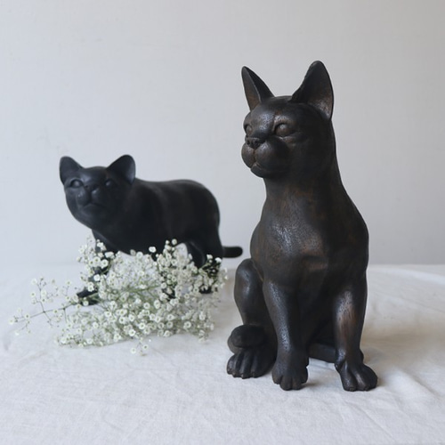 木彫(手彫)お座り黒猫/クロネコ 置物-