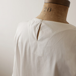 ⁑新作『 一枚布仕立ての贅沢ワンピース Ｖネック 』コットン１００％ポプリン素材 シャツ ホワイト R80（dr004) 7枚目の画像