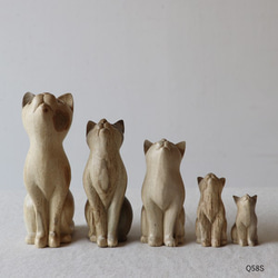 ●９月３０日まで家時間ＳＡＬＥ。【５匹セット】天然無垢ウッド手彫り木彫りART “上を向く猫家族 ” ネコ置物Q58S 2枚目の画像