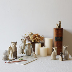 ●９月３０日まで家時間ＳＡＬＥ。【５匹セット】天然無垢ウッド手彫り木彫りART “上を向く猫家族 ” ネコ置物Q58S 8枚目の画像