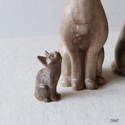 【５匹セット】 天然無垢ウッド 手彫り木彫りART “見上げる猫一家 ” Wネコ置物 フィギュア インテリア Q58Z 10枚目の画像