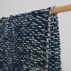 ⁂秋支度ＳＡＬＥ●草木染め布・手織り・藍染め裂き編み●ストール コットン１００％Q85V 3枚目の画像