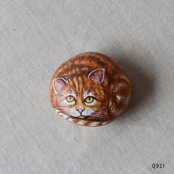 ＊幸運の手描き石　手のり猫 　ストーンアート　ねこ　ネコ　インテリア　福猫　Q91I 2枚目の画像