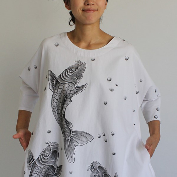 ＄夏SALE anvai◎オリジナル手描きART衣 「昇る群鯉」ゆったり身幅ワンピースC08 7枚目の画像