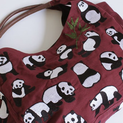 ＄お盆PRICE 祝！！上野動物園パンダ誕生 パンダ刺繍トート バッグ 牛革レザー ハンドルX51D 3枚目の画像