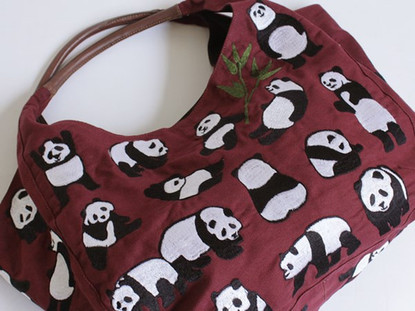 ＄お盆PRICE 祝！！上野動物園パンダ誕生 パンダ刺繍トート バッグ 牛革レザー ハンドルX51D 3枚目の画像