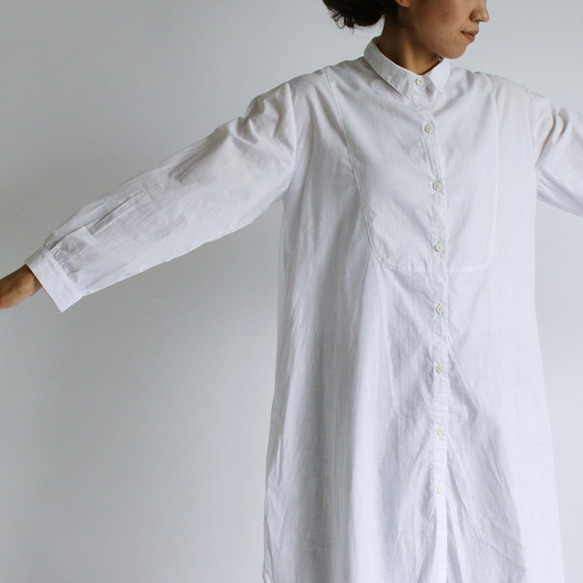 SALE コットン100％ 紗織コットン ロング シャツ長袖 前開き羽織りカーディガン  ホワイトG32A 3枚目の画像