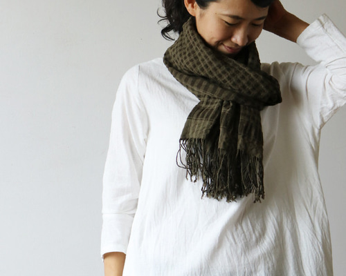 夏SALE！！ anvaiだけのストール【 草木染め糸 手紡ぎ 手織り布