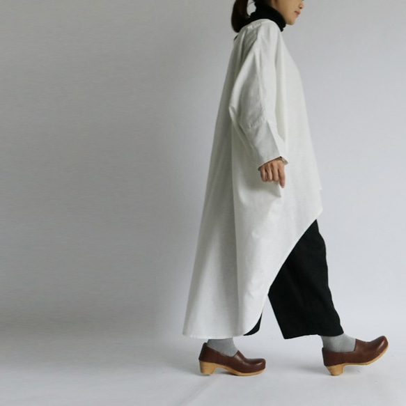 SALE 贅沢ガーゼ織り 白コットン100％ 燕尾裾 BIGオーバーシャツ ワンピース H76A 4枚目の画像