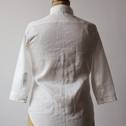 SALE　天然リネン麻100％ 平穴くるみボタン ブラウス  羽織り 燕尾裾 長袖 ホワイトF31 7枚目の画像