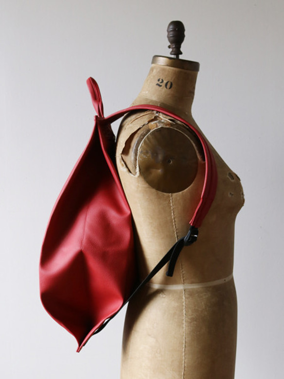 SALE 上質 シュリンクPUレザー リュック サック ペーパー バッグ（紙袋）デザイン W95A 8枚目の画像