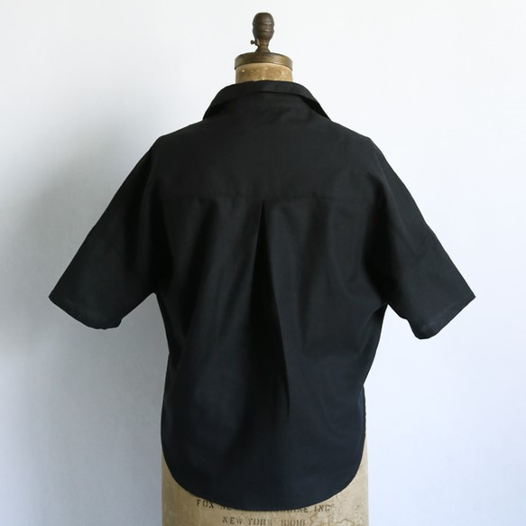 春PRICEガーゼ織コットン100％ 七分袖スキッパーシャツ燕尾裾 ゆったり身幅 ブラック D70B 9枚目の画像