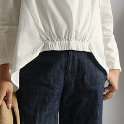 最終SALE　ラスト２点　涼しく着れる紗織コットン100％上品な繊細ギャザー変形ブラウス長袖ホワイト　K32A 4枚目の画像