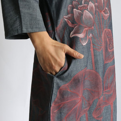 SALE 天然リネン100％ デニム織り 手描き和画衣 【蓮の花】を描く ワンピースR63 6枚目の画像