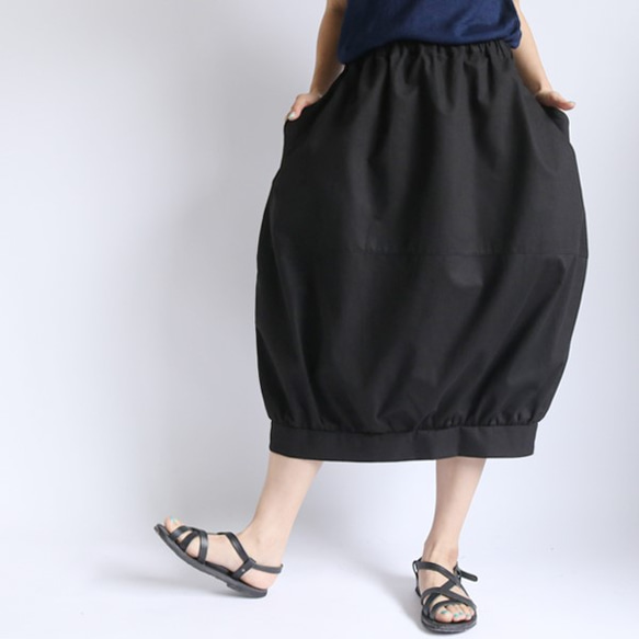 最終SALE‼80cm丈ナチュラル コットン 裾ギャザーゆったりバルーン 夏のスカート ブラックB76C 2枚目の画像
