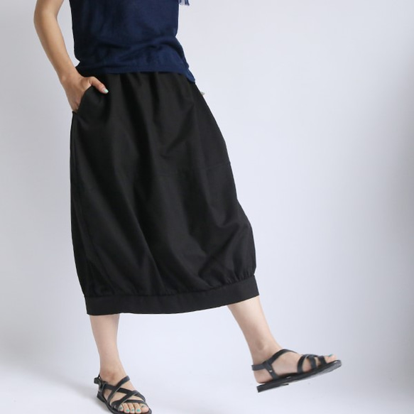 最終SALE‼80cm丈ナチュラル コットン 裾ギャザーゆったりバルーン 夏のスカート ブラックB76C 8枚目の画像