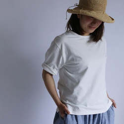 夏SALE！　オーガニック コットン しっとりやわらか袖長めTシャツ 透け感なし  オフホワイト  B89A 10枚目の画像