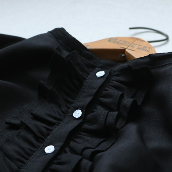 【GW準備SALE】ラスト1点！！ リネン麻レーヨン 贅沢 胸元フリル シャツ ブラウス前開きブラックB96C 7枚目の画像