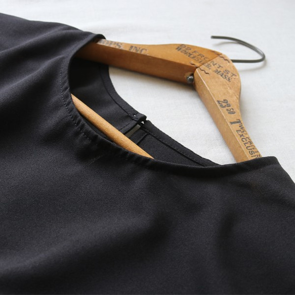 最終SALE‼■ラスト1点涼やか とろみ フリル ラッフル袖プルオーバー シャツ ブラック 半袖ブラック 黒H37B 7枚目の画像