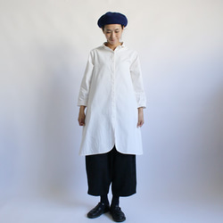 ◆秋の装いPRICE◆ラスト１点！オックスフォード コットン100％ナチュラル ロングシャツ羽織り前開きコート白H26A 1枚目の画像