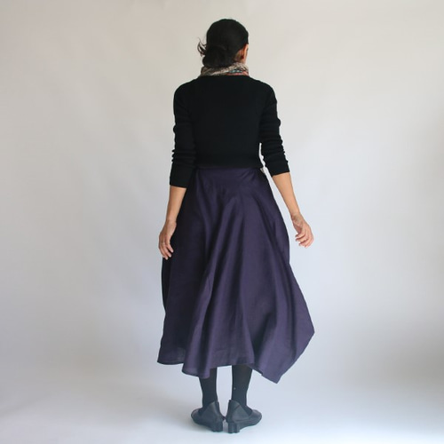 慈雨　超美品⭐︎秋冬用変形型バルーンロングスカート