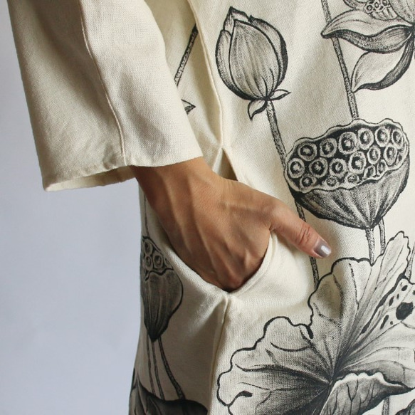 **ラスト１点【ＧＷ準備PRICE】リネン麻コットン 手描きART 和画衣 「蓮の花」を描く ワンピース  A68 7枚目の画像