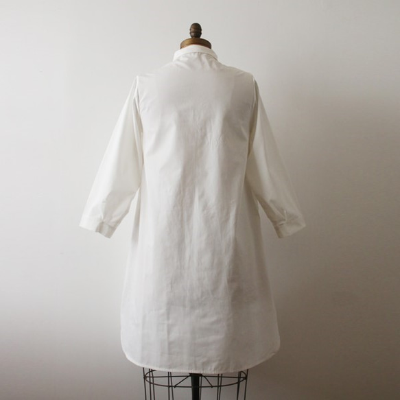 ◆ラスト1点●2019夏夏SALE● コットン100％ブロード織り 丸襟 ロングシャツ 前開き 白 ホワイト R30 10枚目の画像
