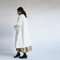 ＊ラスト１。秋支度ＰＲＩＣＥ「白・着る」リネン麻コットン贅沢フリル前開きロングシャツ ブラウス羽織りワンピース白R53B 8枚目の画像