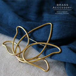 母の日ＳＡＬＥ　再制作　真鍮　Brass　満開の蓮の花 　大きな ブローチ　 ロータス　Q38A 2枚目の画像