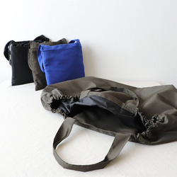 ⁂ラスト１。最終ＰＲＩＣＥ。軽量ナイロン『エコ賢い鞄 折り畳みバッグ』レジ カゴ トート旅行●裏地付きN56A 8枚目の画像