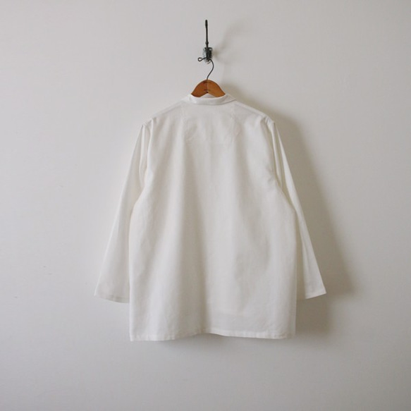 *◆ラスト1点●SALE●コットン１００％ でつくる 定番 白 シャツ 縦長胸ポケットのデザイン シャツ B61 9枚目の画像