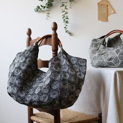 ●2020★SALE●黒リネン生地に木綿白糸を刺し子 刺繍トート バッグ 鞄 2wayハンドバッグP62C 1枚目の画像