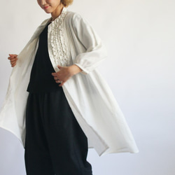 上質 紗織リネン麻コットン贅沢フリル前開きロングシャツ ワンピース羽織ホワイトR53B(dr001) 3枚目の画像