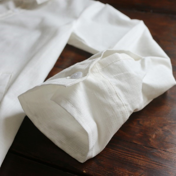 冬の白。リネン麻コットン生地 変形ロング前開きシャツ白ジャケット羽織ポケット付A50(sh320) 3枚目の画像