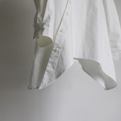 『冬の白。斜めボタン ヘムライン変形シャツ』オックスフォード コットン100%H31A（sh320) 5枚目の画像