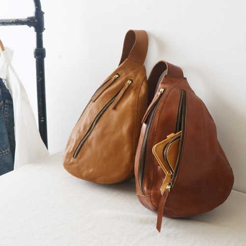 【良品】COACH ボディバッグ レザー シボ革 ブラウン 本革 斜め掛け 良品】COACH ボディバッグ レザー シボ革 ブラウン 本革 斜め