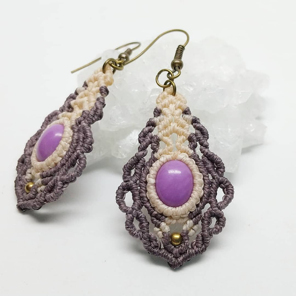 フォスフォシデライト 天然石 マクラメ編みピアス 2枚目の画像