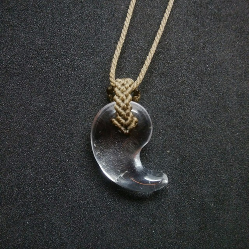 アパタイト＆サーペンティンのマクラメ編みネックレス　天然石 アパタイト＆サーペンティンのマクラメ編みネックレス 天然石