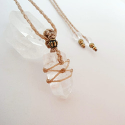 ポイント水晶のマクラメネックレス Crystal point and Beads Macrame Necklace Tutorial 水晶