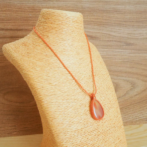 アゲート 天然石マクラメ編みペンダント 4枚目の画像